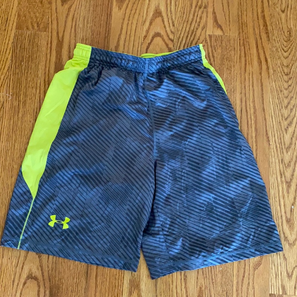 Men’s athletic shorts